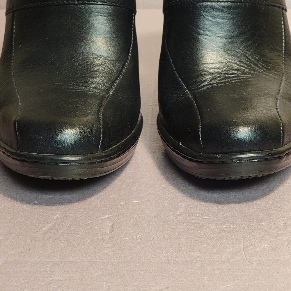 BORN WOMENS 8M Black Leather Clogs - Picture 3 of 7